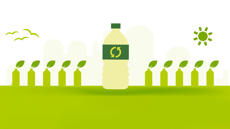Imagen de botellas con el icono de reutilizable y otras reciclables