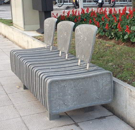Mobiliario urbano fabricado a partir de reciclaje en Santander