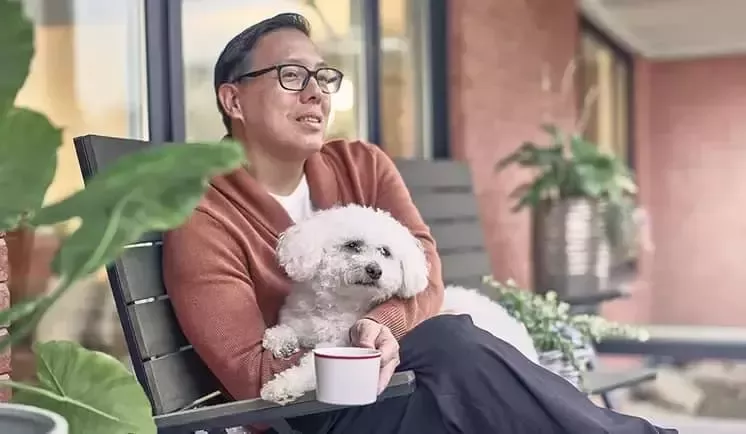 Hombre con perro