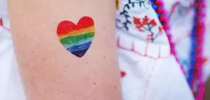 Nestlé da soporte al colectivo LGTBI