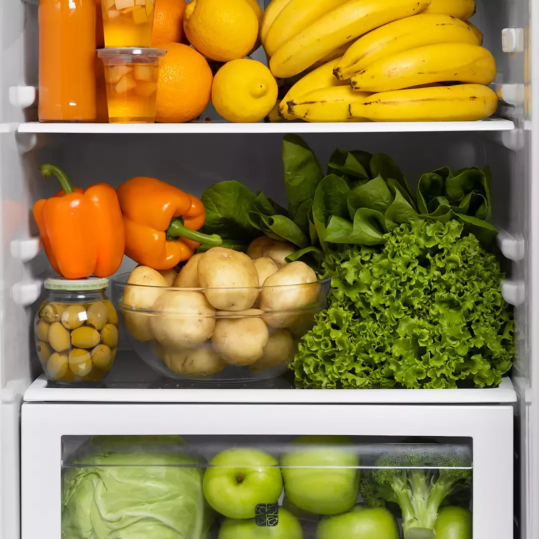 Frigorífico con frutas y hortalizas
