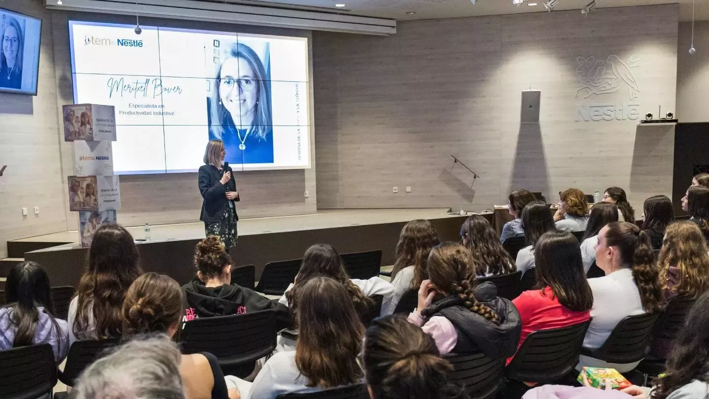 Nestlé empodera y anima a las jóvenes a formarse en carreras STEM