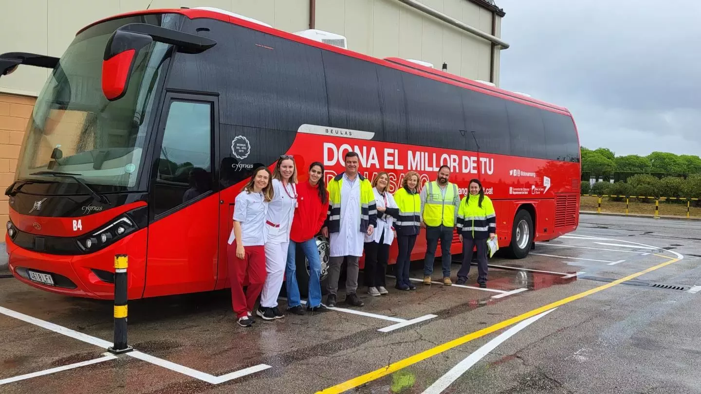 La fábrica de Nestlé en Reus se vuelca en una donación de sangre y médula