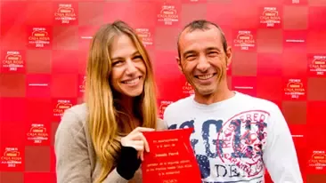 Josele Ferré recibiendo el premio Nestlé CAJA ROJA a la Solidaridad
