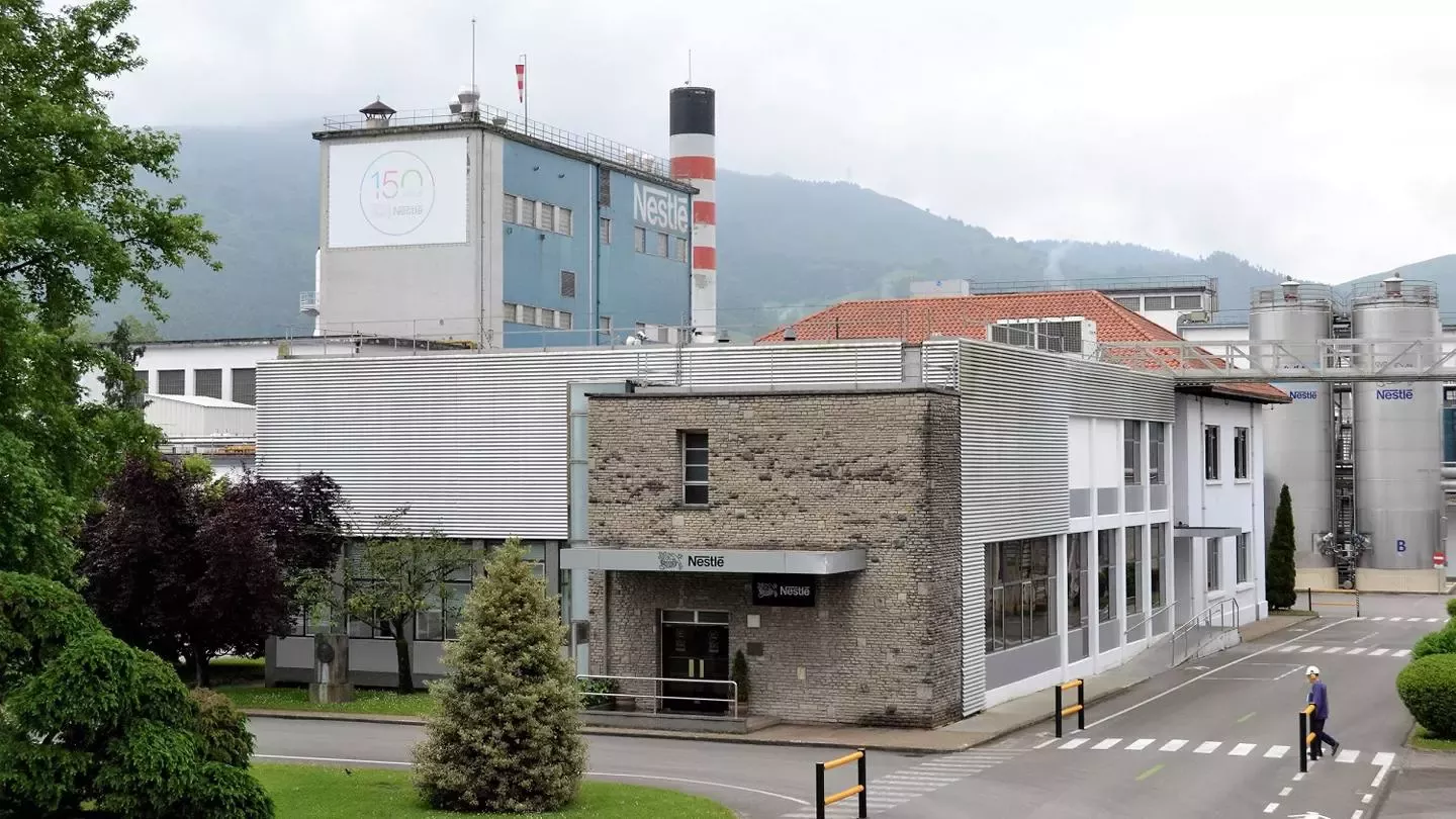 La fábrica de chocolate de Nestlé en Cantabria, elegida para producir los nuevos bombones Les Recettes de l’Atelier
