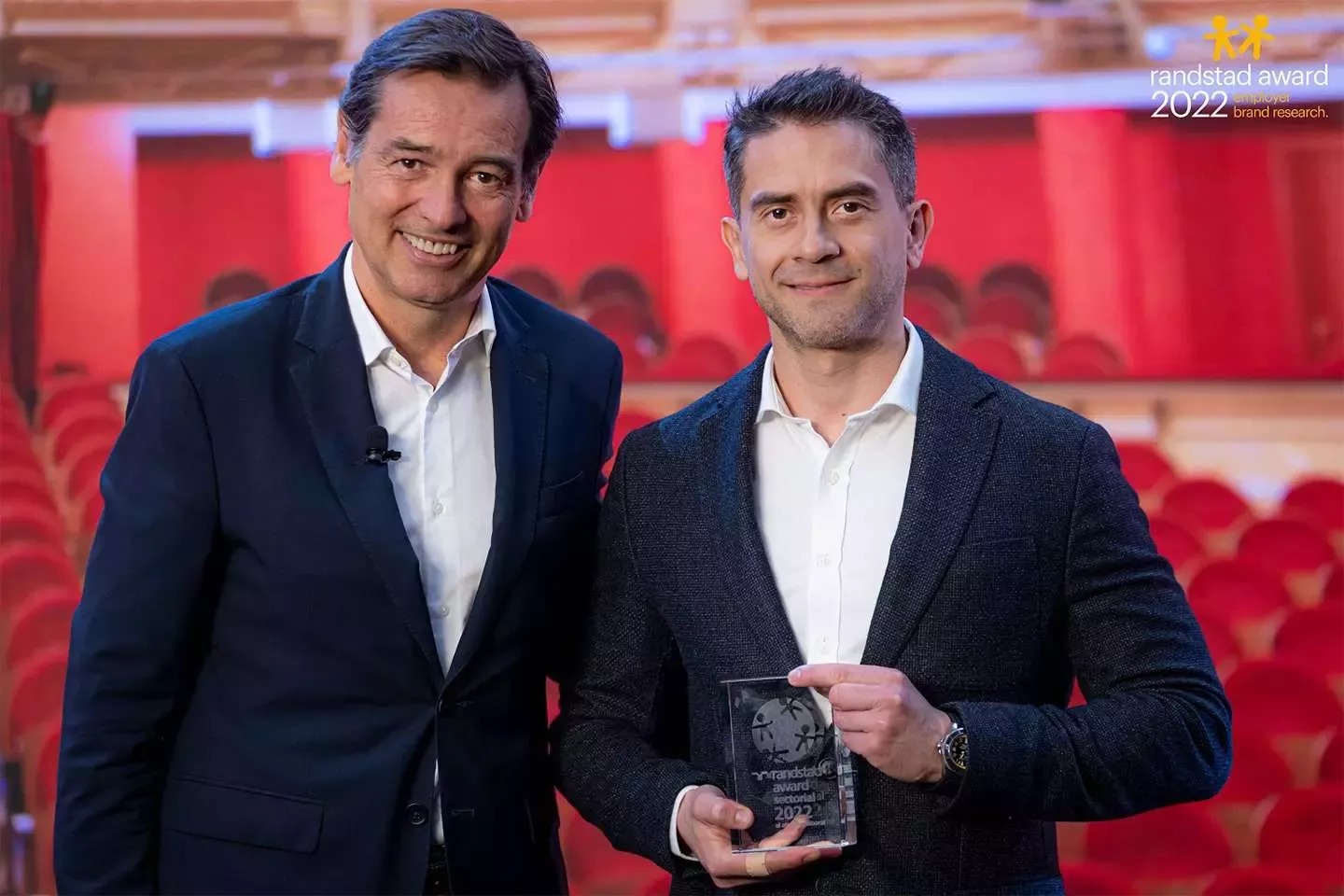 Nestlé, reconocida por su gestión laboral, sostenible y social
