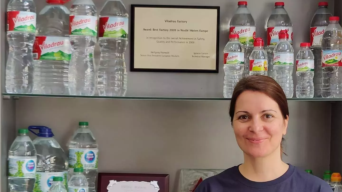 Anna Busquets, actual directora de la planta embotelladora de Nestlé en Viladrau